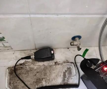 舞阳屋顶漏水维修公司分享下卫生间漏水的危害及解决方法